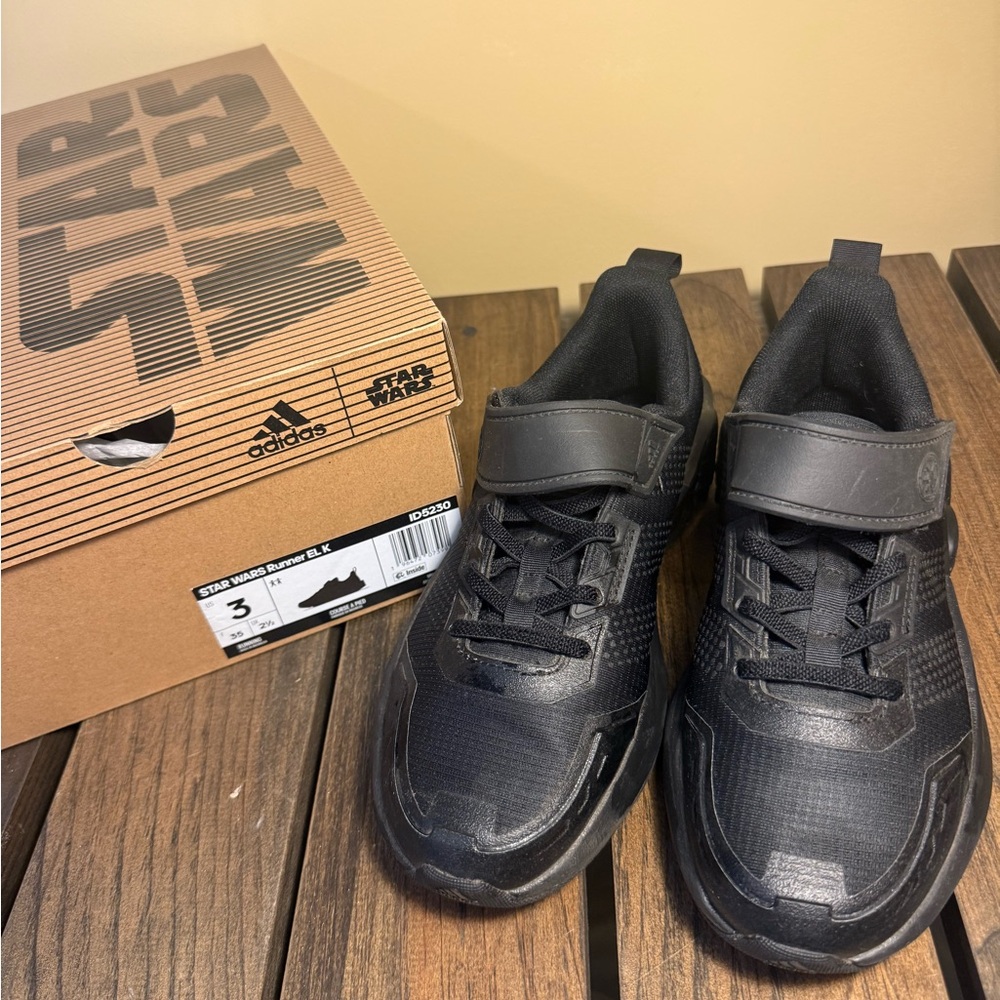 Adidas Star Wars Kids Black Shoes - Picture 2 of 7